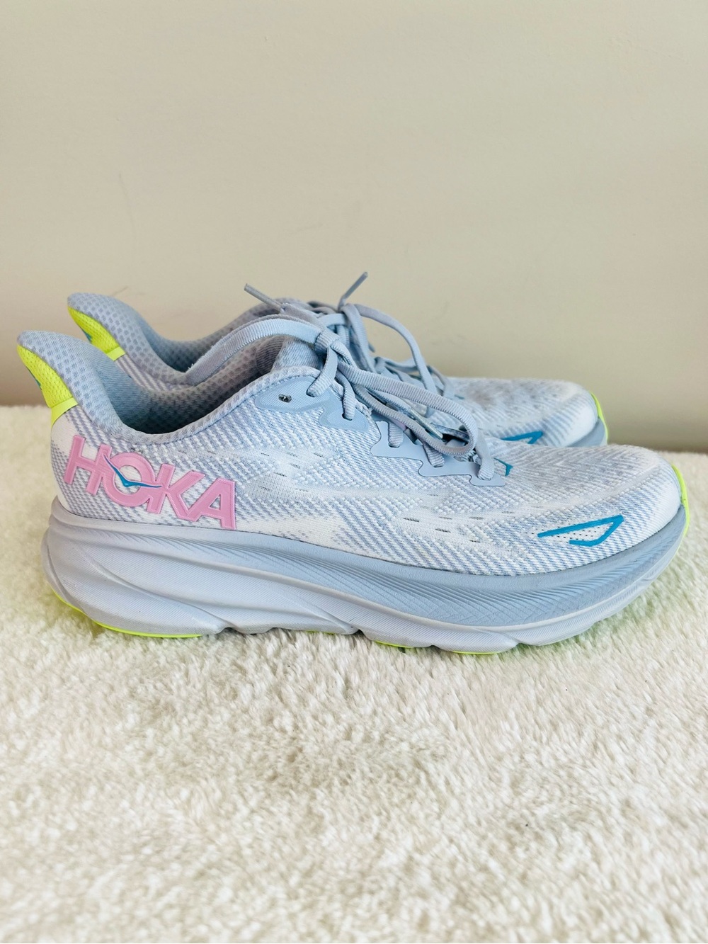 Hoka One Clifton 9 Sneakers Gull Sea Ice Road